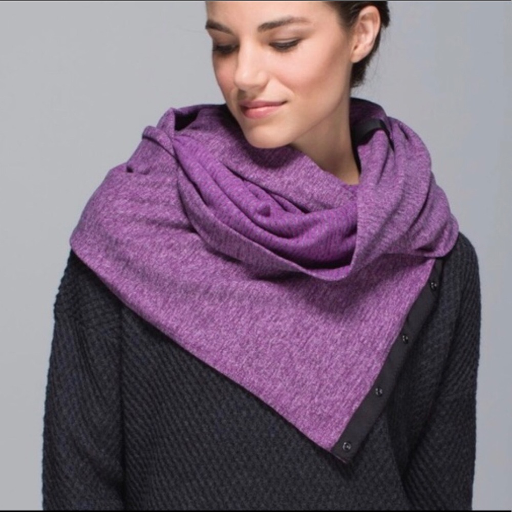 Lululemon Vinyasa Scarf, Purple
